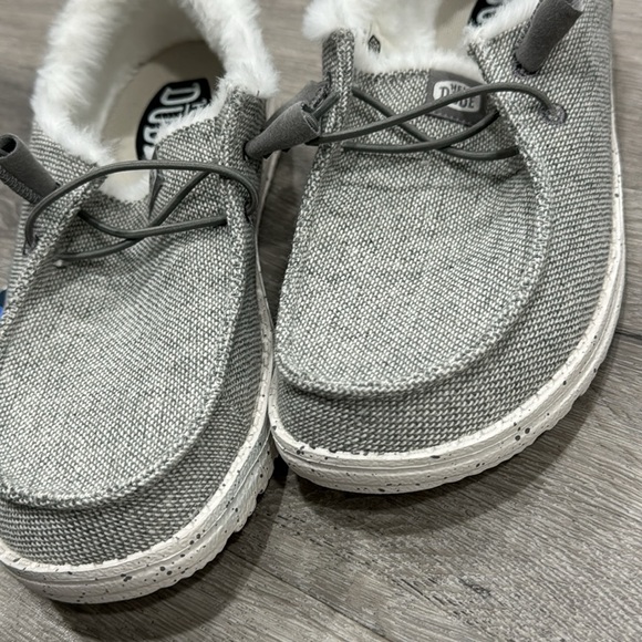 Women’s Hey Dude Slip On Shoe Gray Size 7 Wendy Warmth Faux Fur - Picture 10 of 10